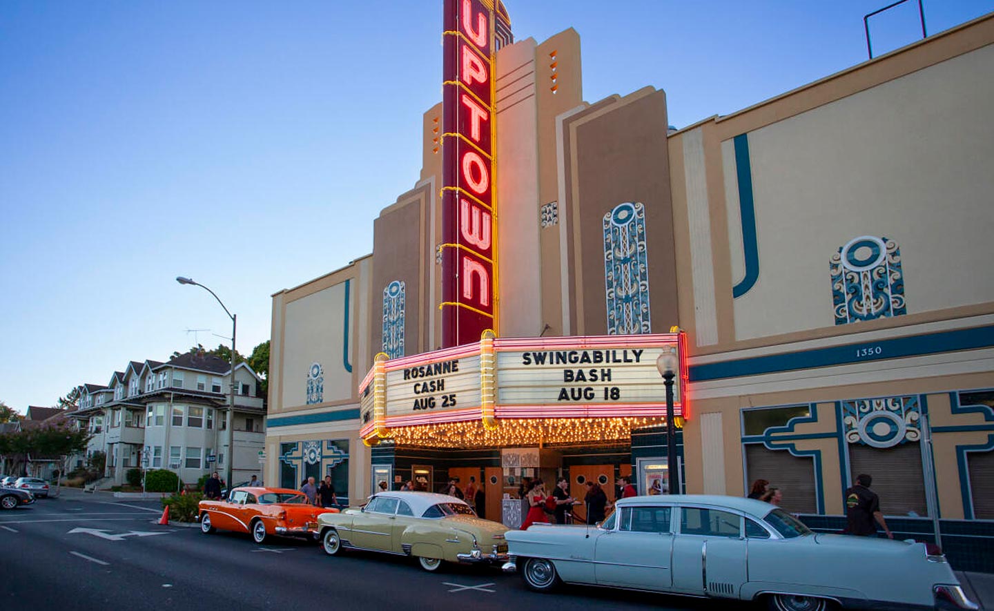 Uptown Theater, exterior