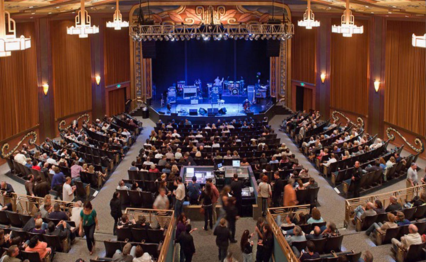Uptown Theater, interior