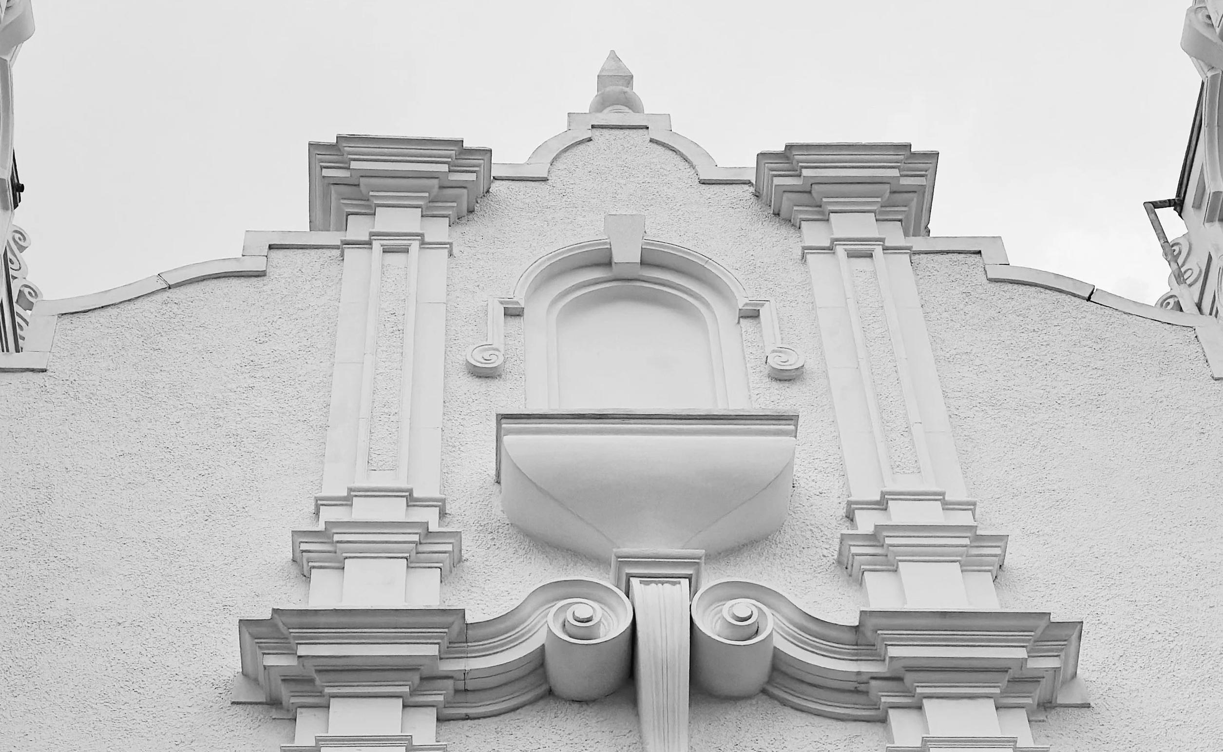 The Josephine on Napoleon, exterior